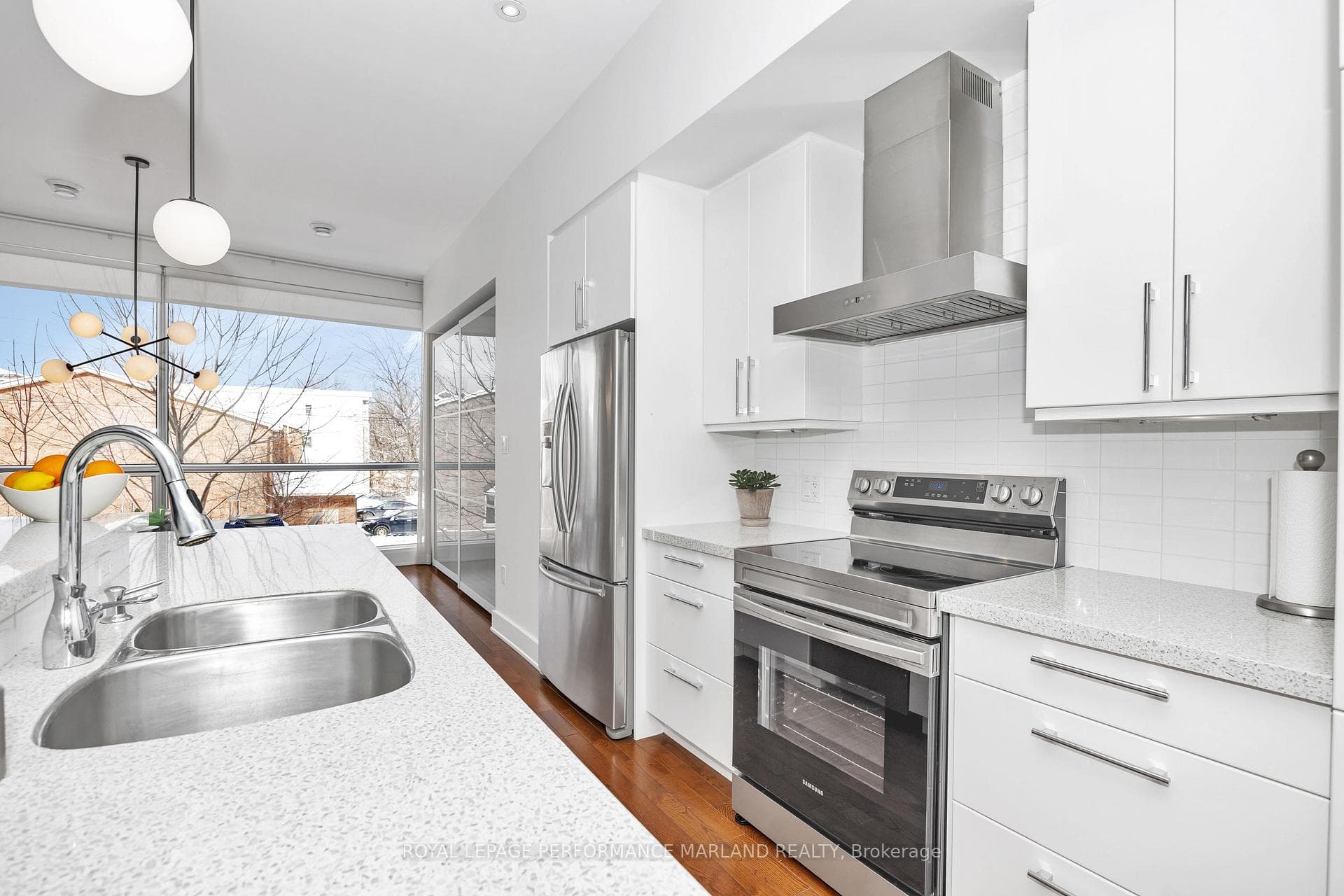 150 Evelyn Avenue photo 20
