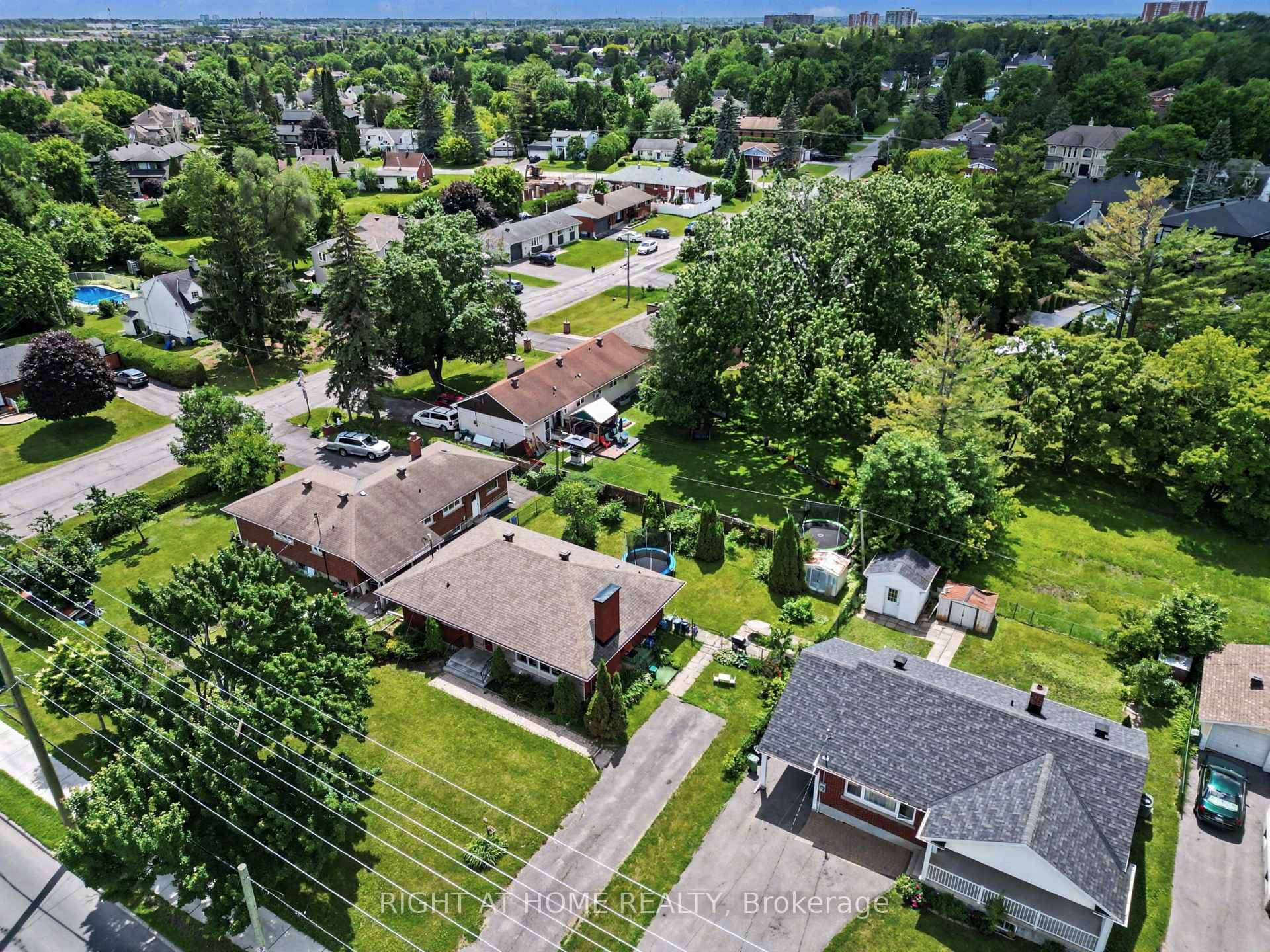 1640 FISHER Avenue photo 25