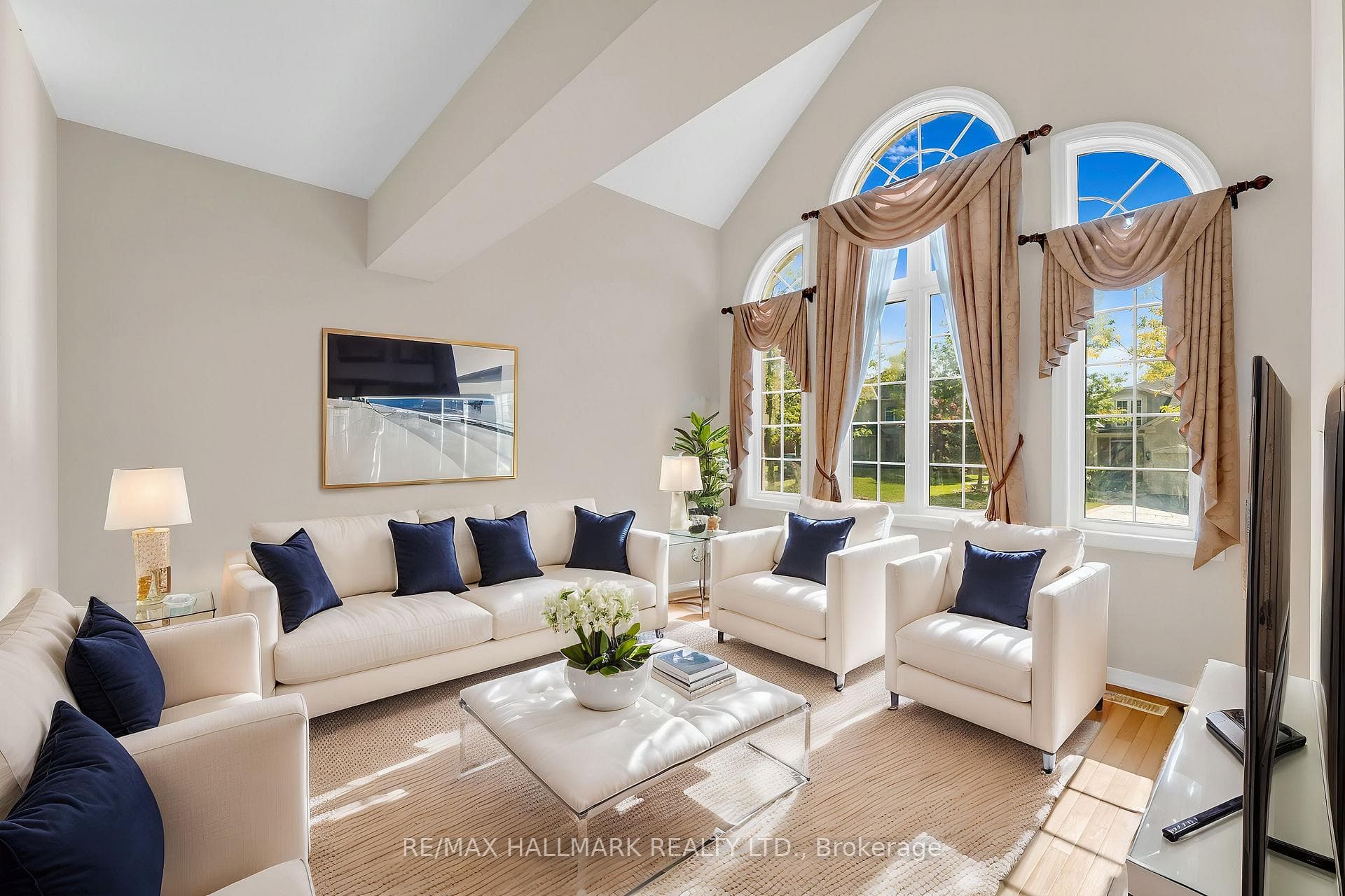 Living room virtually staged