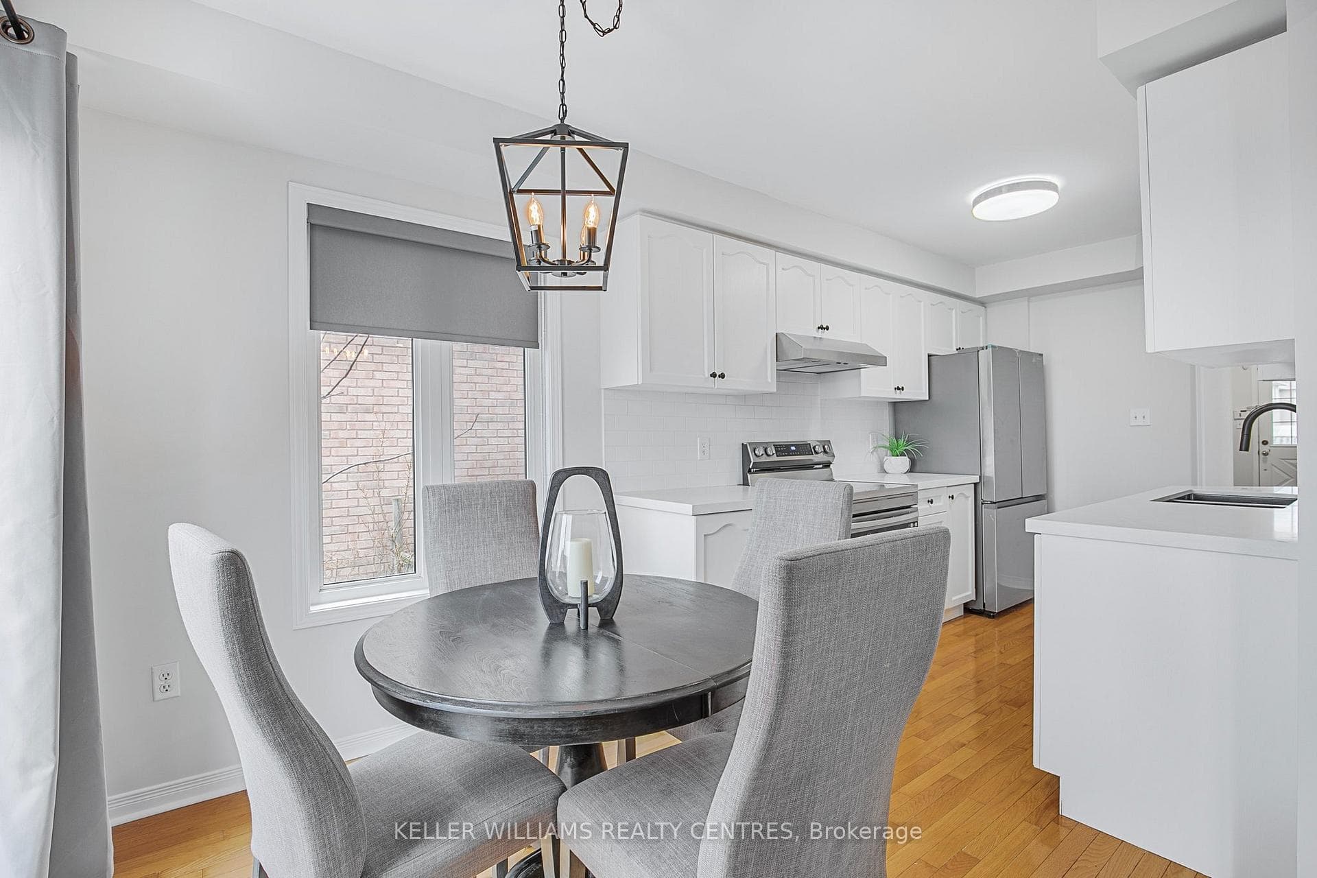 186 Coleridge Dr Street photo 8