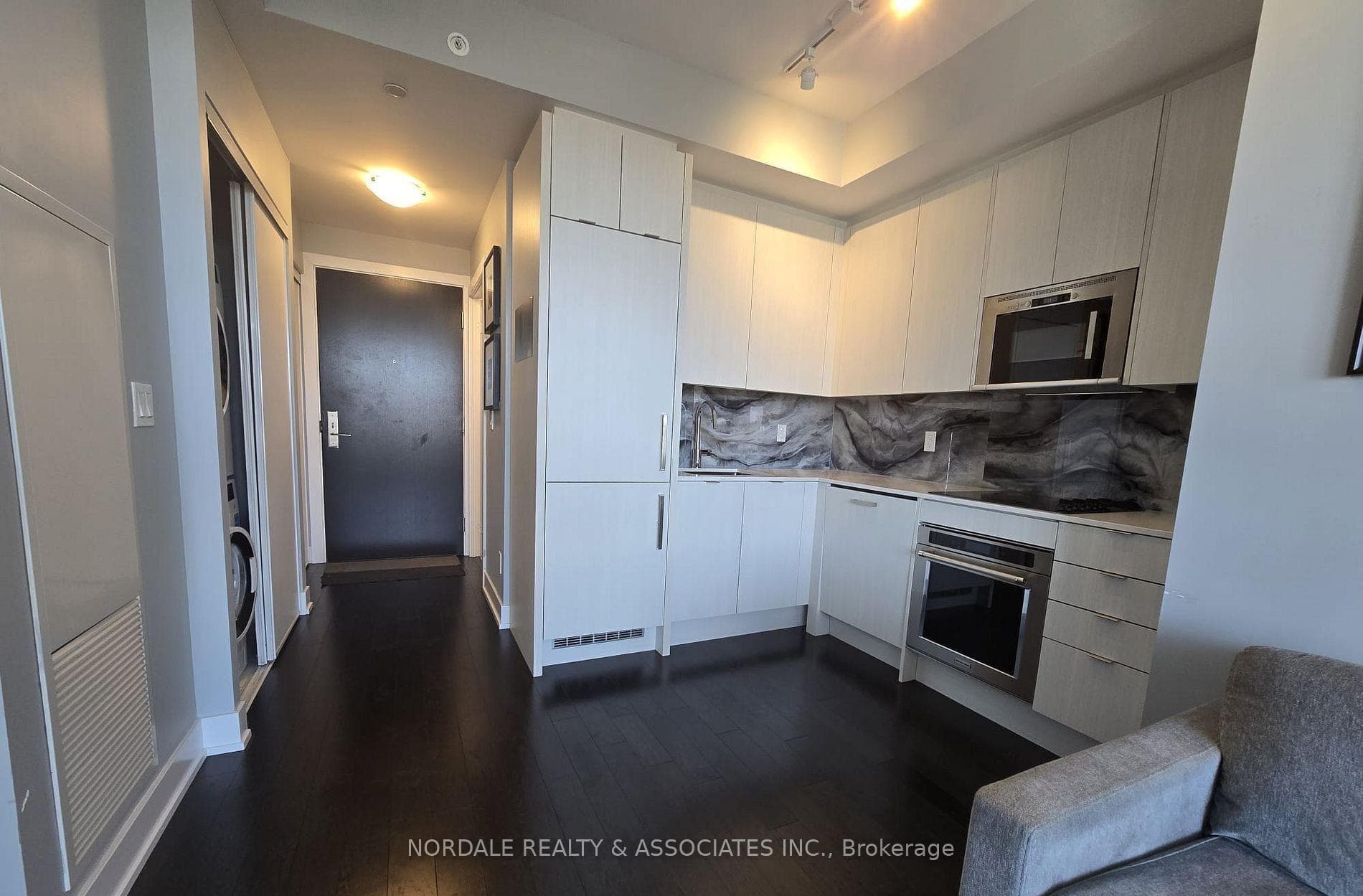 181 Bedford Road Unit 1501 photo 9