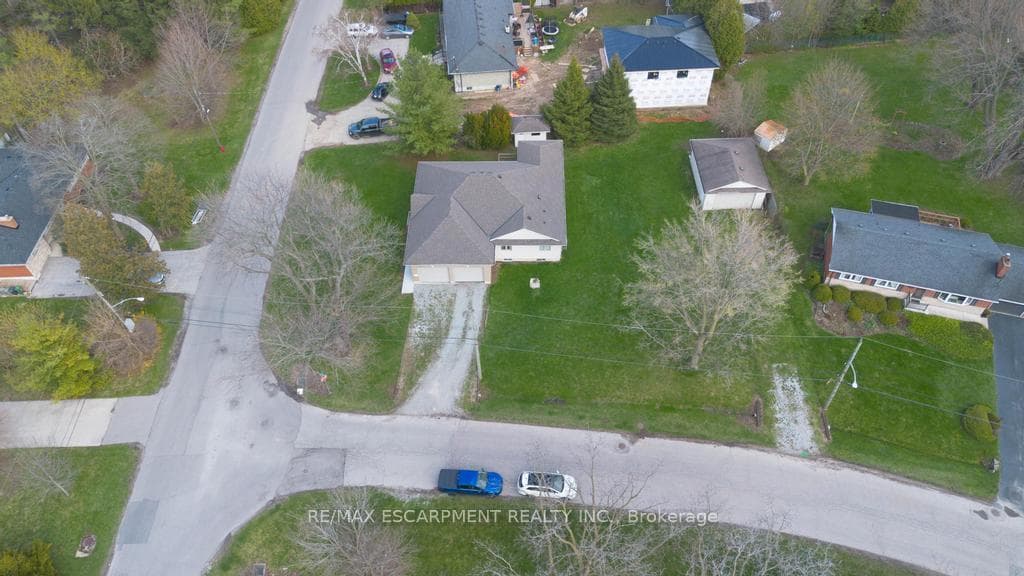 80 Lister Avenue photo 26