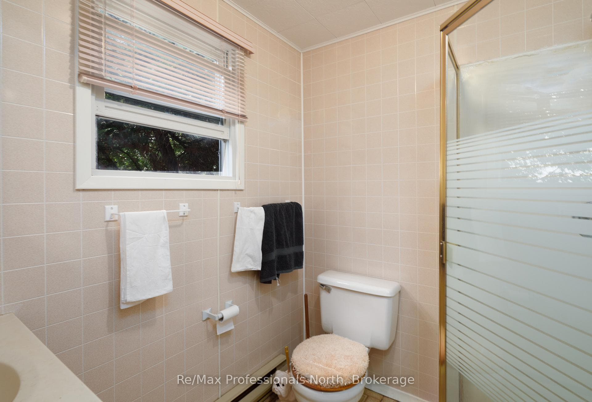 1102 Unit 2 Clipsham Road photo 25