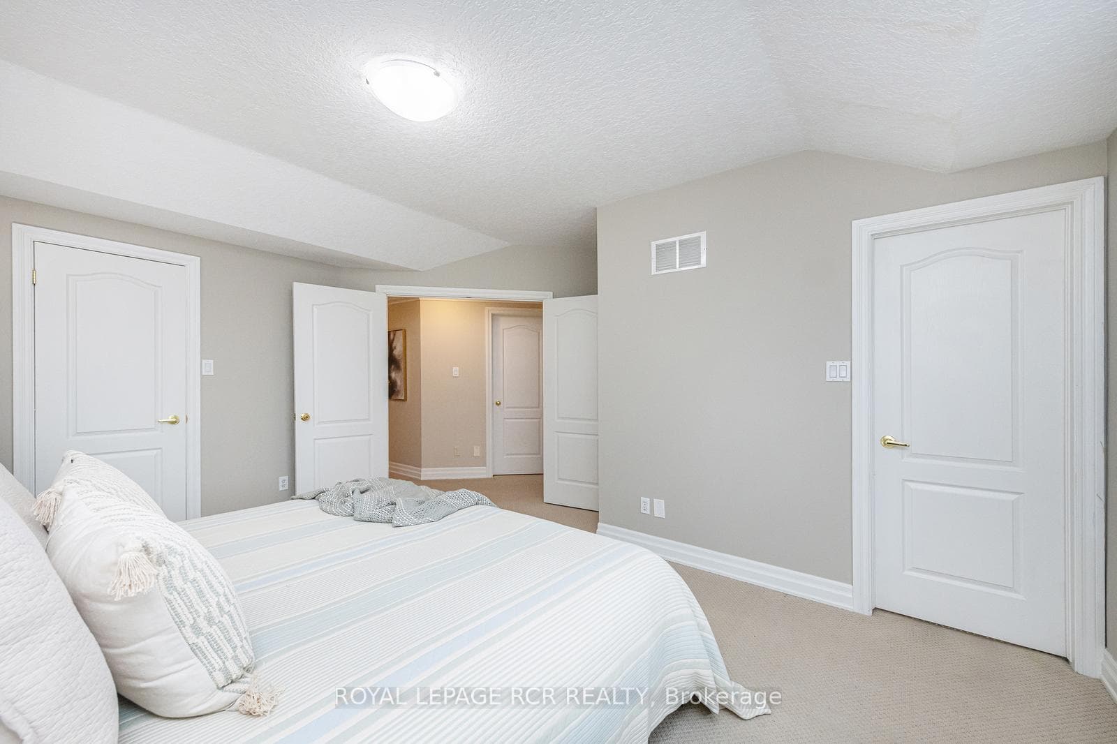 51 Hunter Road photo 24