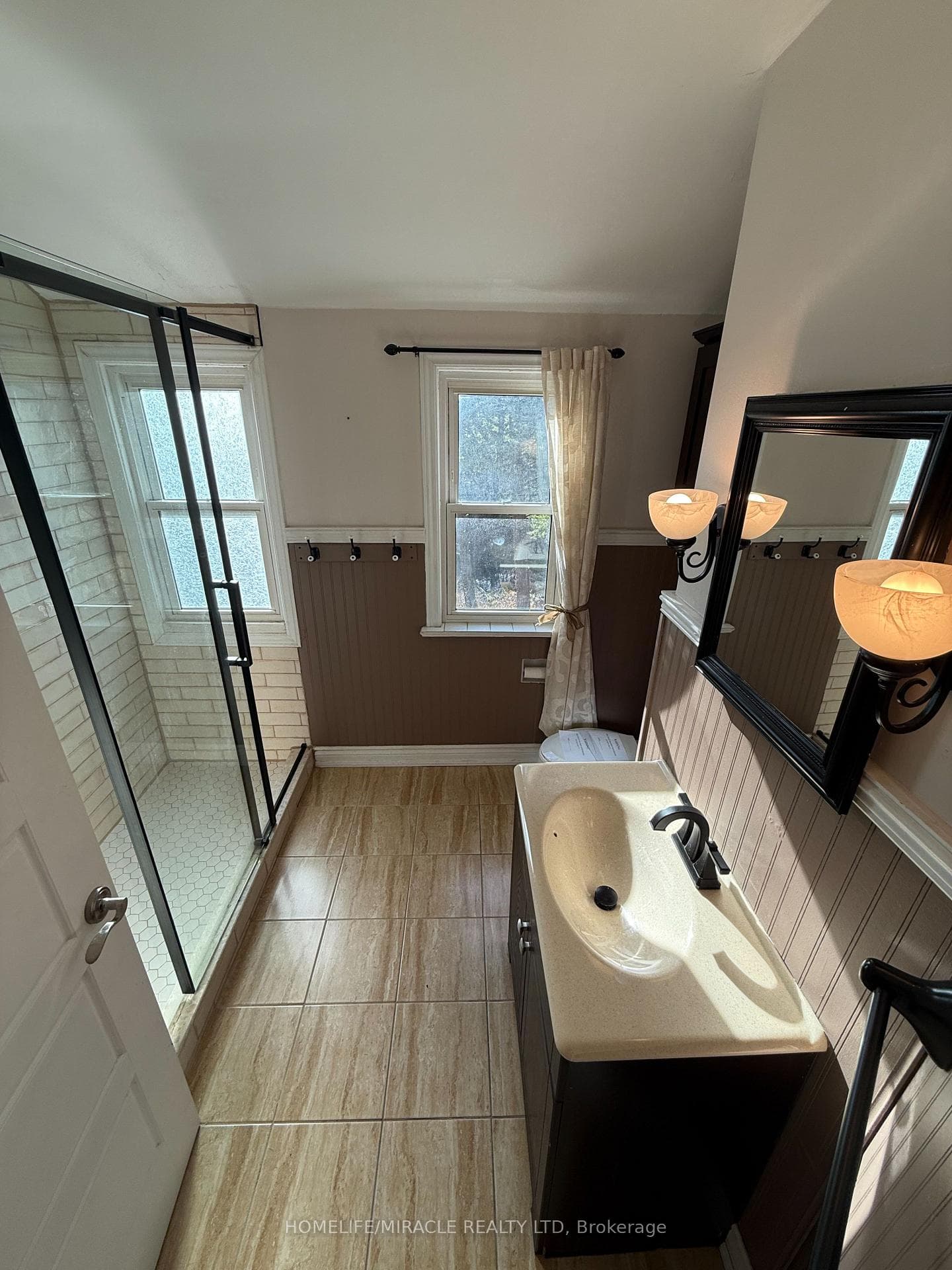 10 Yorkton Boulevard photo 25