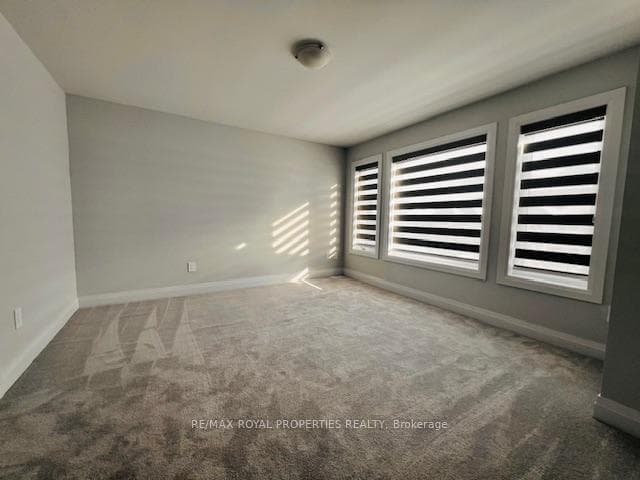 52 Butler Boulevard photo 33