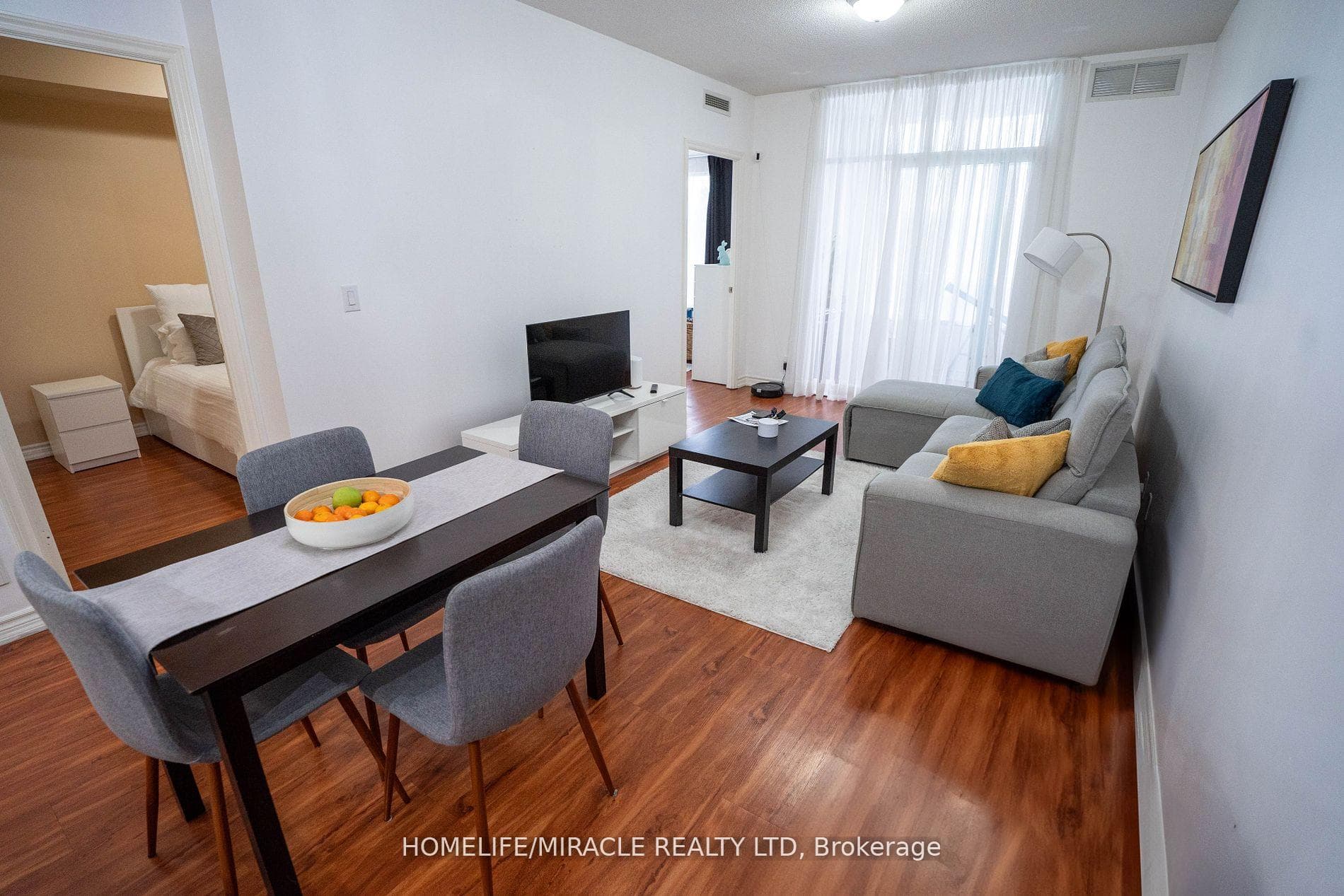 9235 Jane Street Unit 303 photo 7