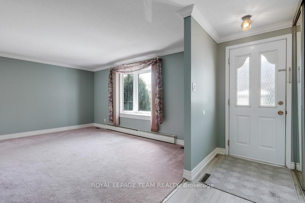 15 Overlake Drive photo 3