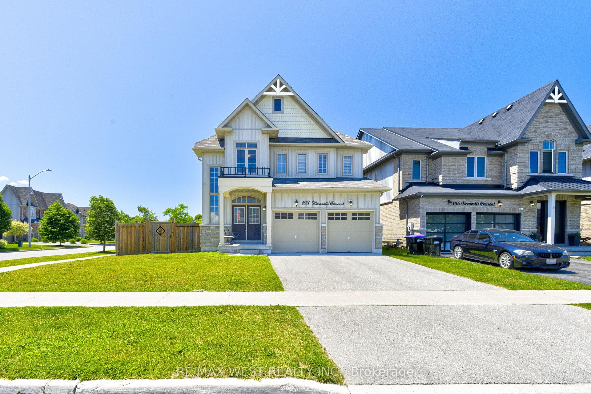 108 Decarolis Crescent photo 2