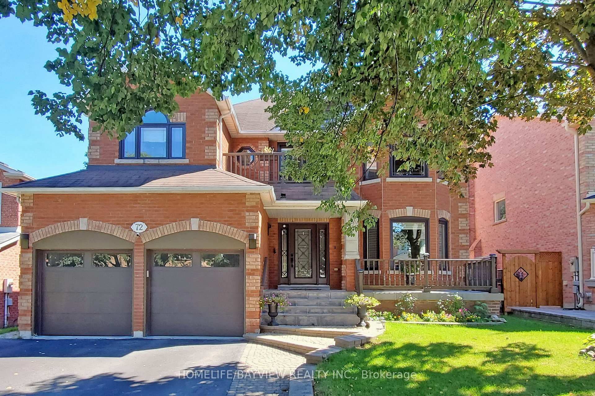 72 Lensmith Drive photo 2