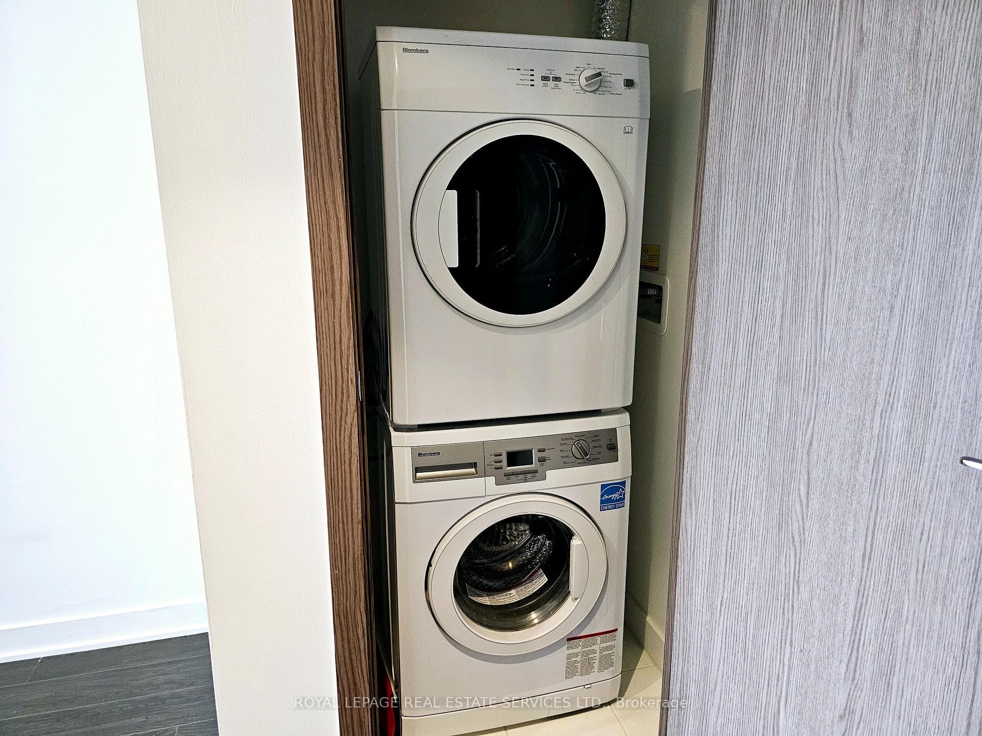 19 Bathurst Street Unit 1106 photo 11