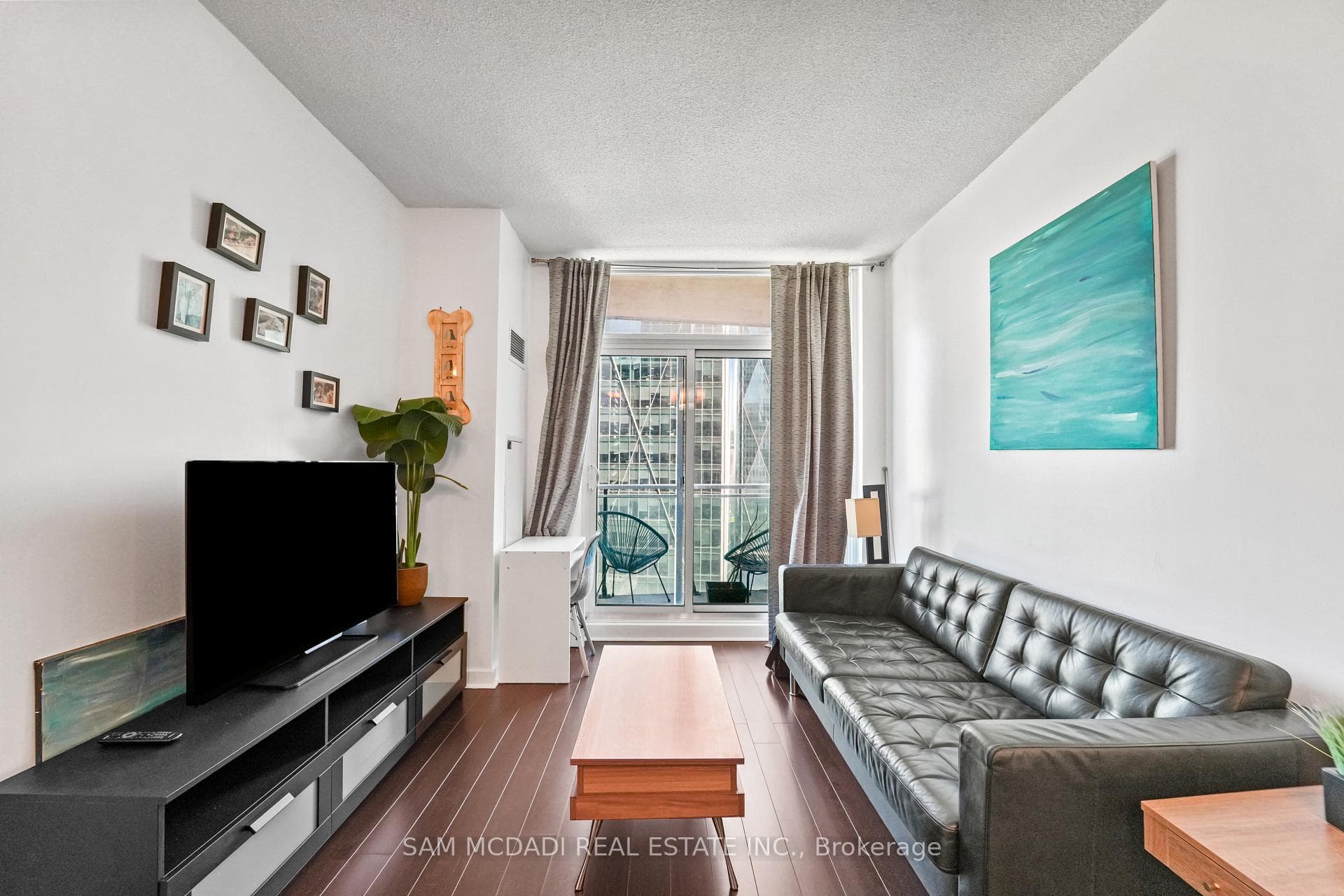 18 Harbour Street Unit 2304 photo 7