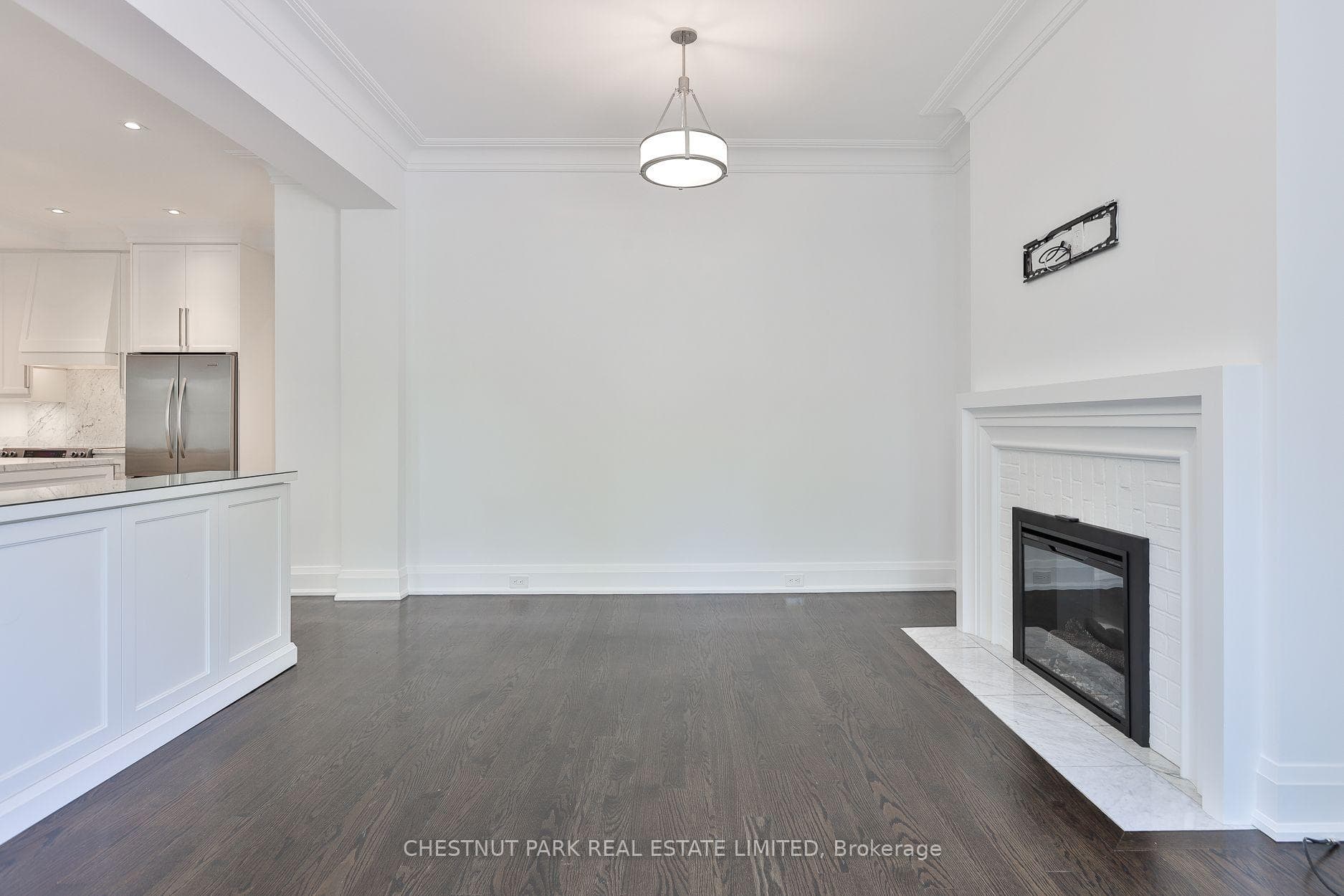 16 Scarth Road Unit 1 photo 8