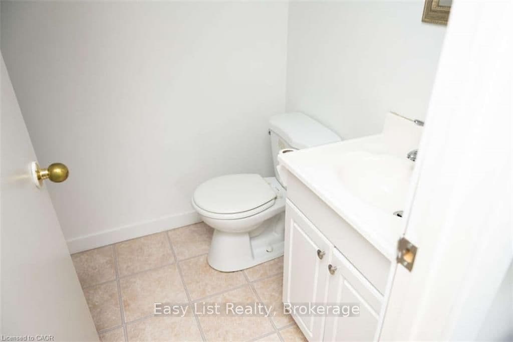 13 HALL Street photo 20
