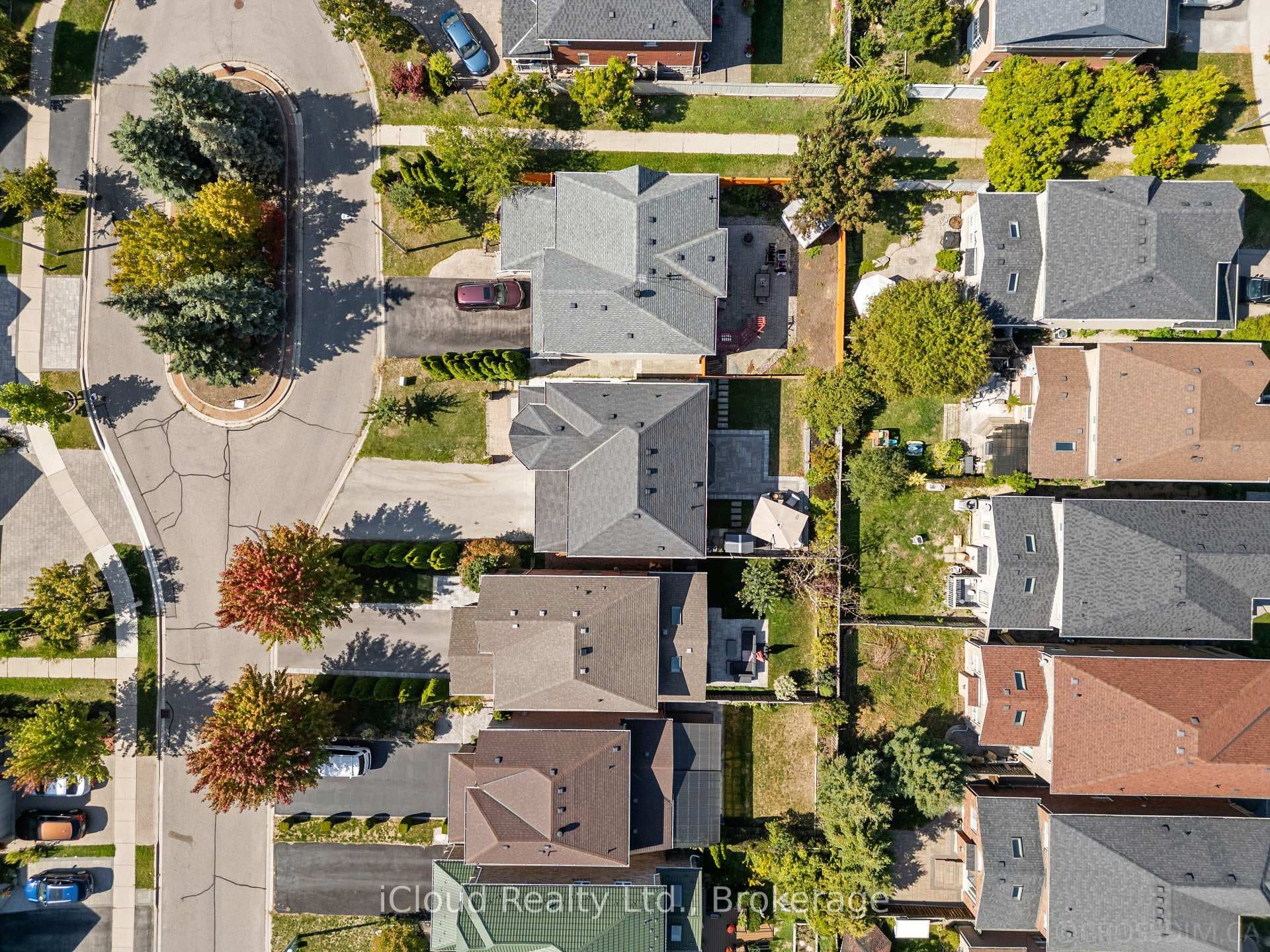 60 Tuscana Boulevard photo 6