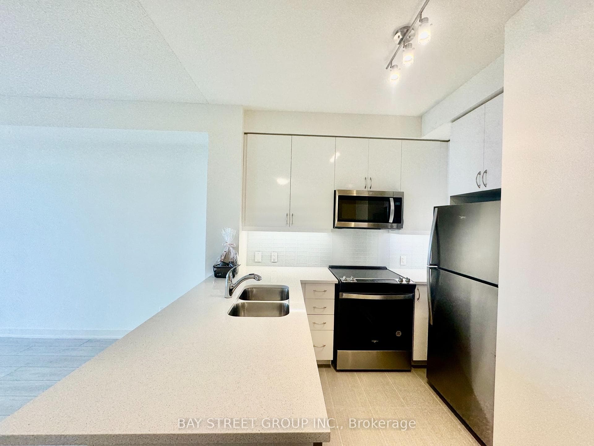 4955 Yonge Street Unit 2803 photo 7