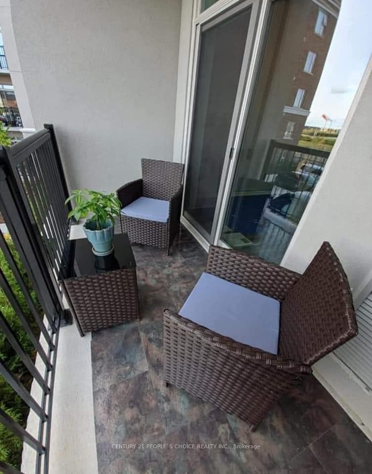 610 Farmstead Drive Unit 201 photo 17