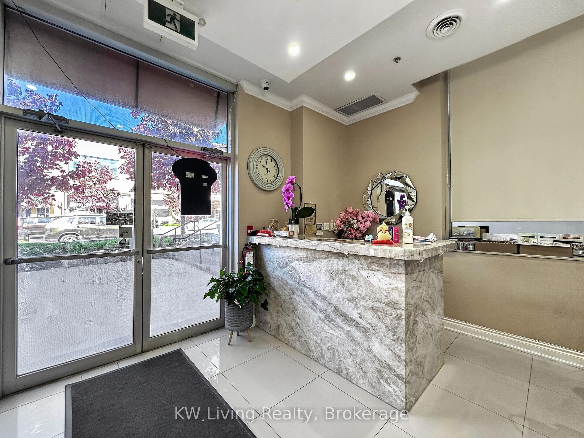 11 Disera Drive Unit 140 photo 10