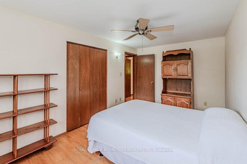 32 Westminster Avenue photo 18