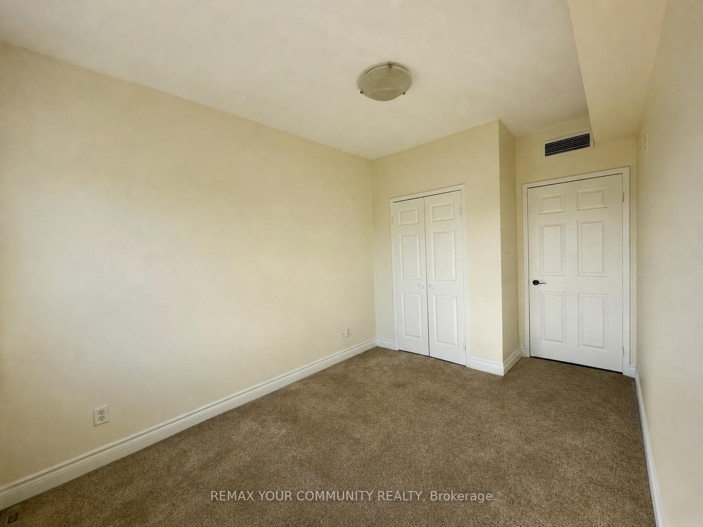 14961 Yonge Street Unit 305 photo 18