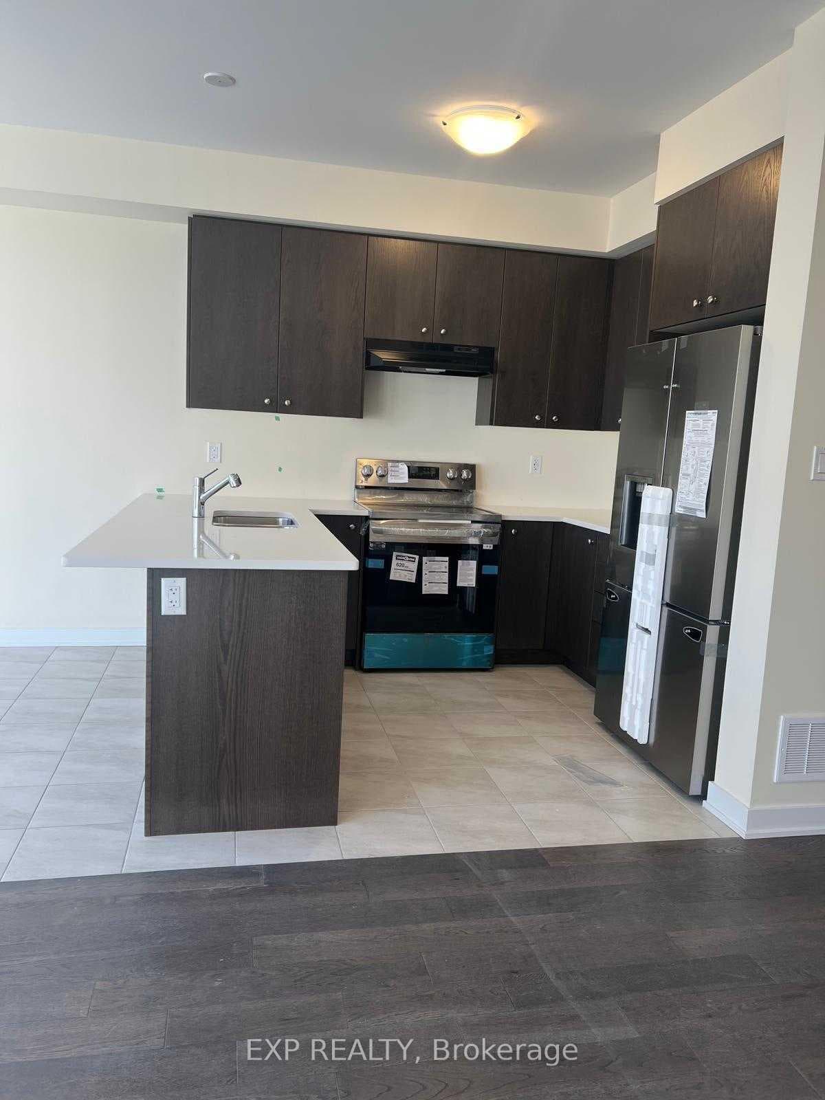 43 ROWLOCK Street photo 5
