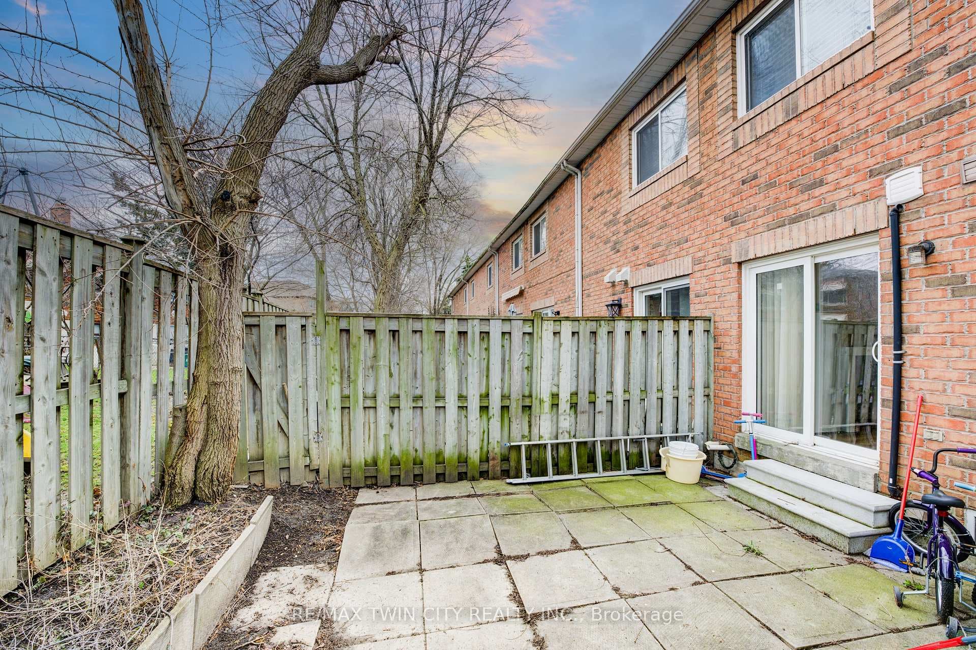 224 Rosemount Avenue Unit 35 photo 17