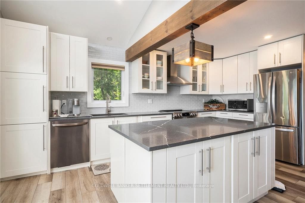 473 SHERBROOKE Drive photo 8