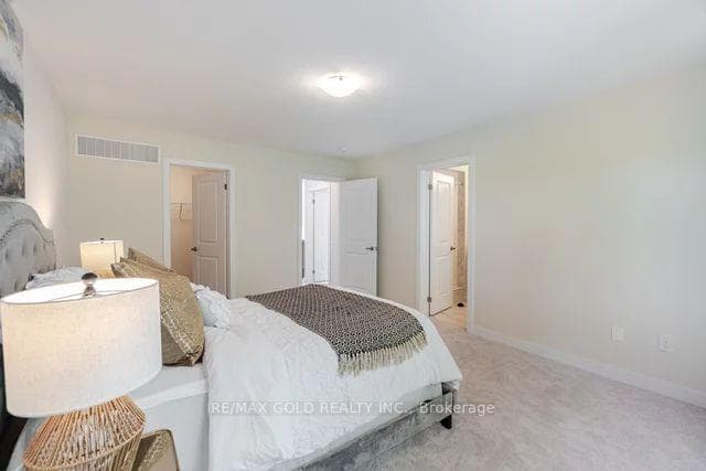 27 Sundin Drive photo 5