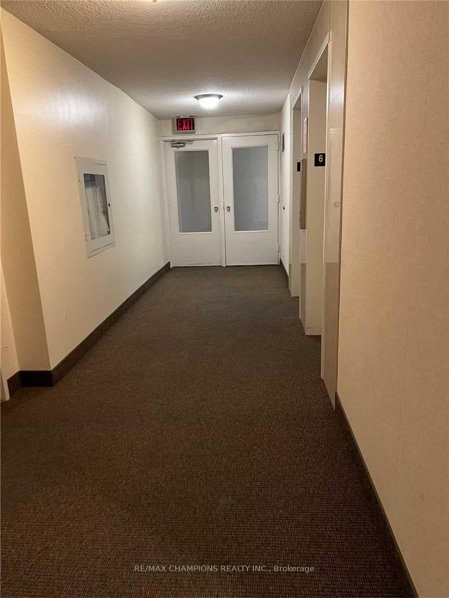 1275 Markham Road Unit 603 photo 7