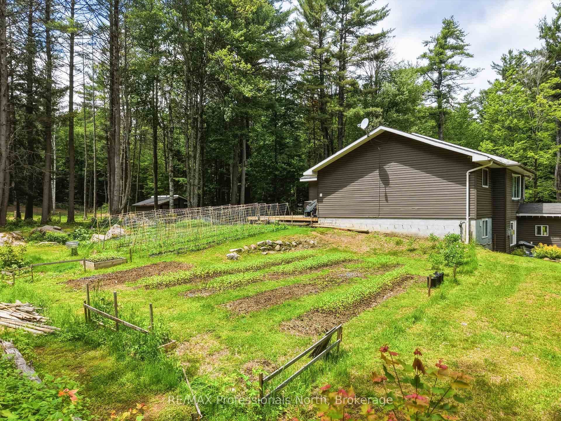 81 WATSON Lane photo 44