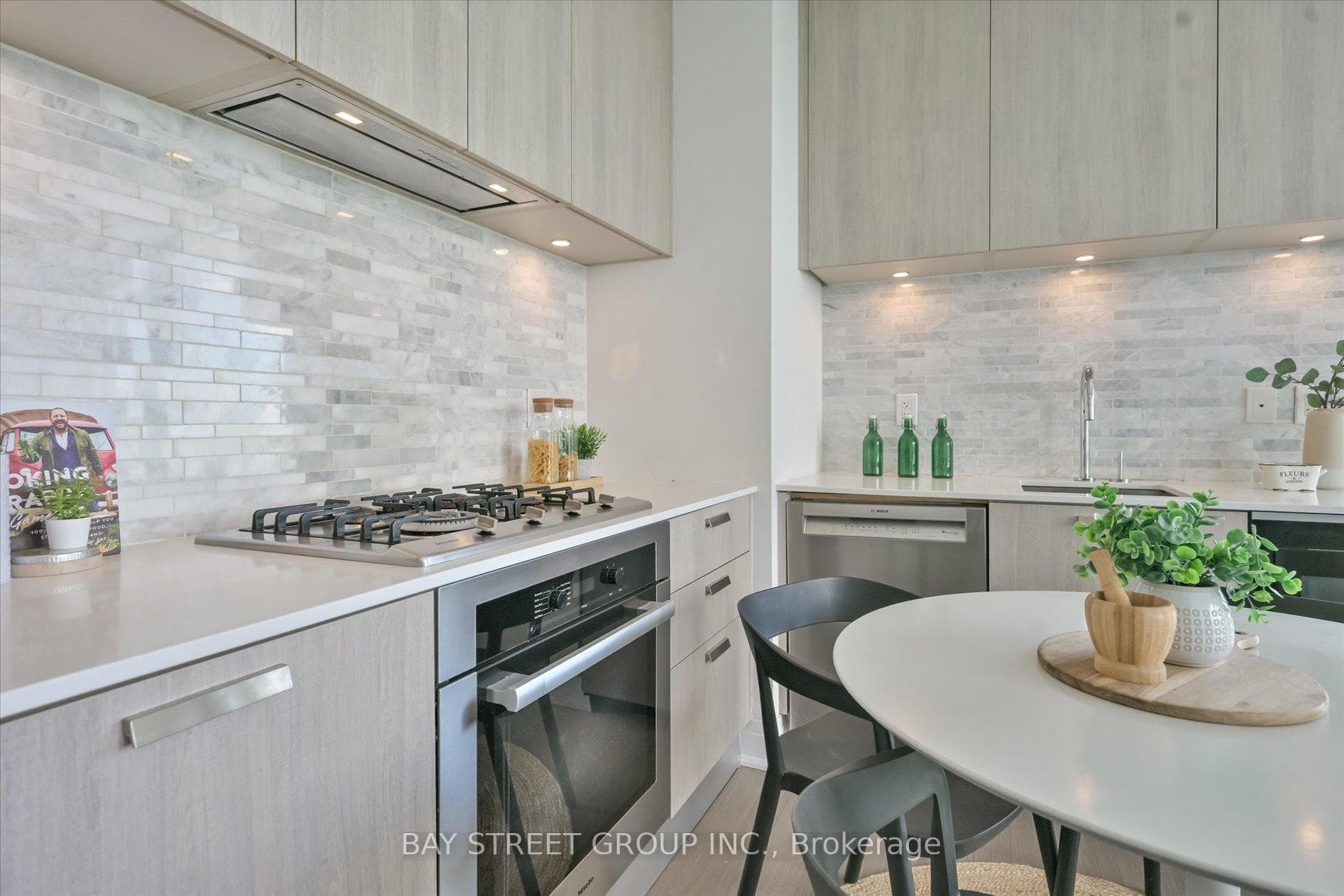 50 Charles Street Unit LPH4706 photo 17