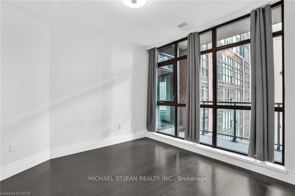 112 King Street Unit 1111 photo 31