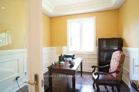 149 Elmwood Avenue photo 8