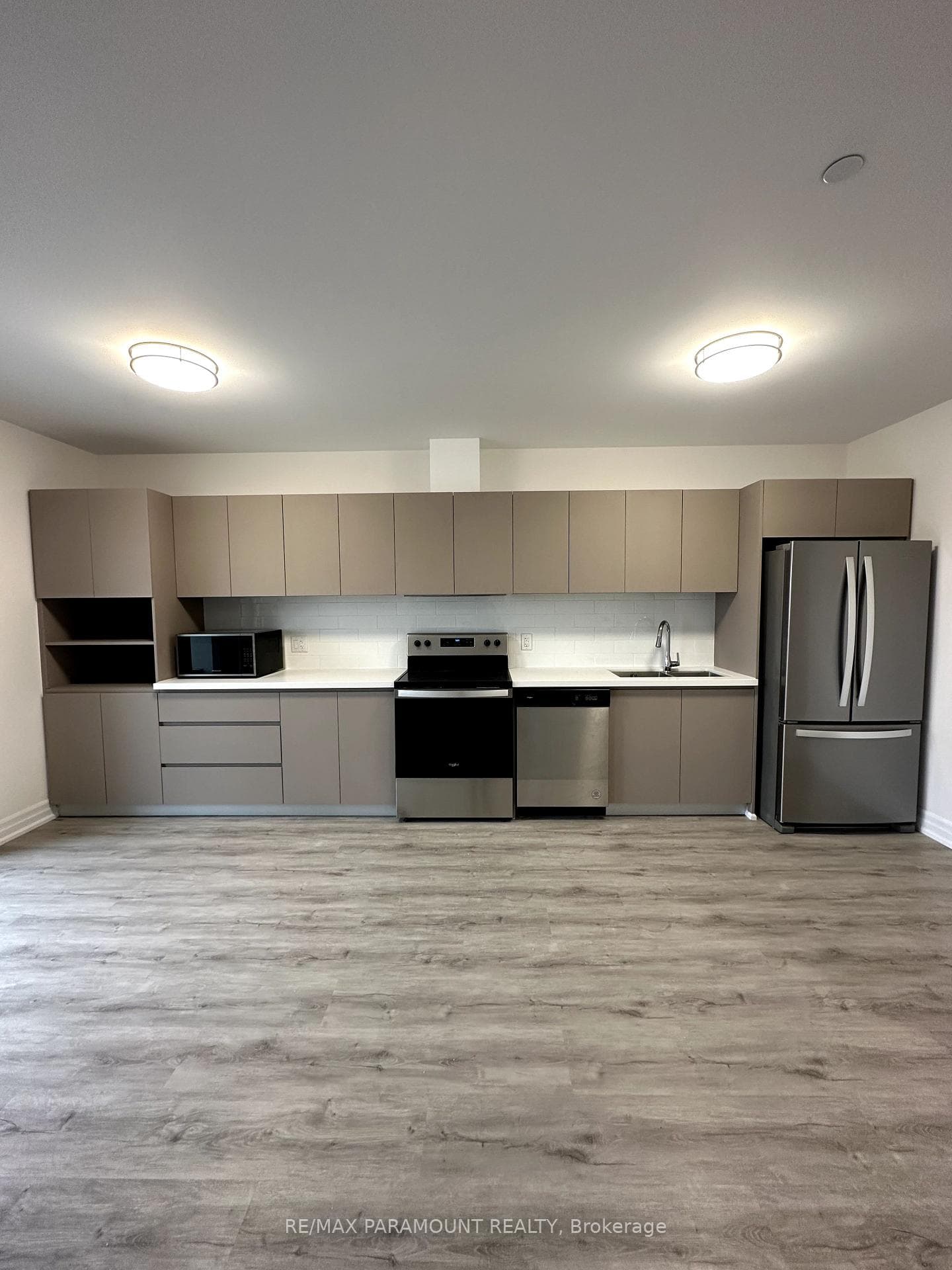 7333 MEO Boulevard Unit 611 photo 2