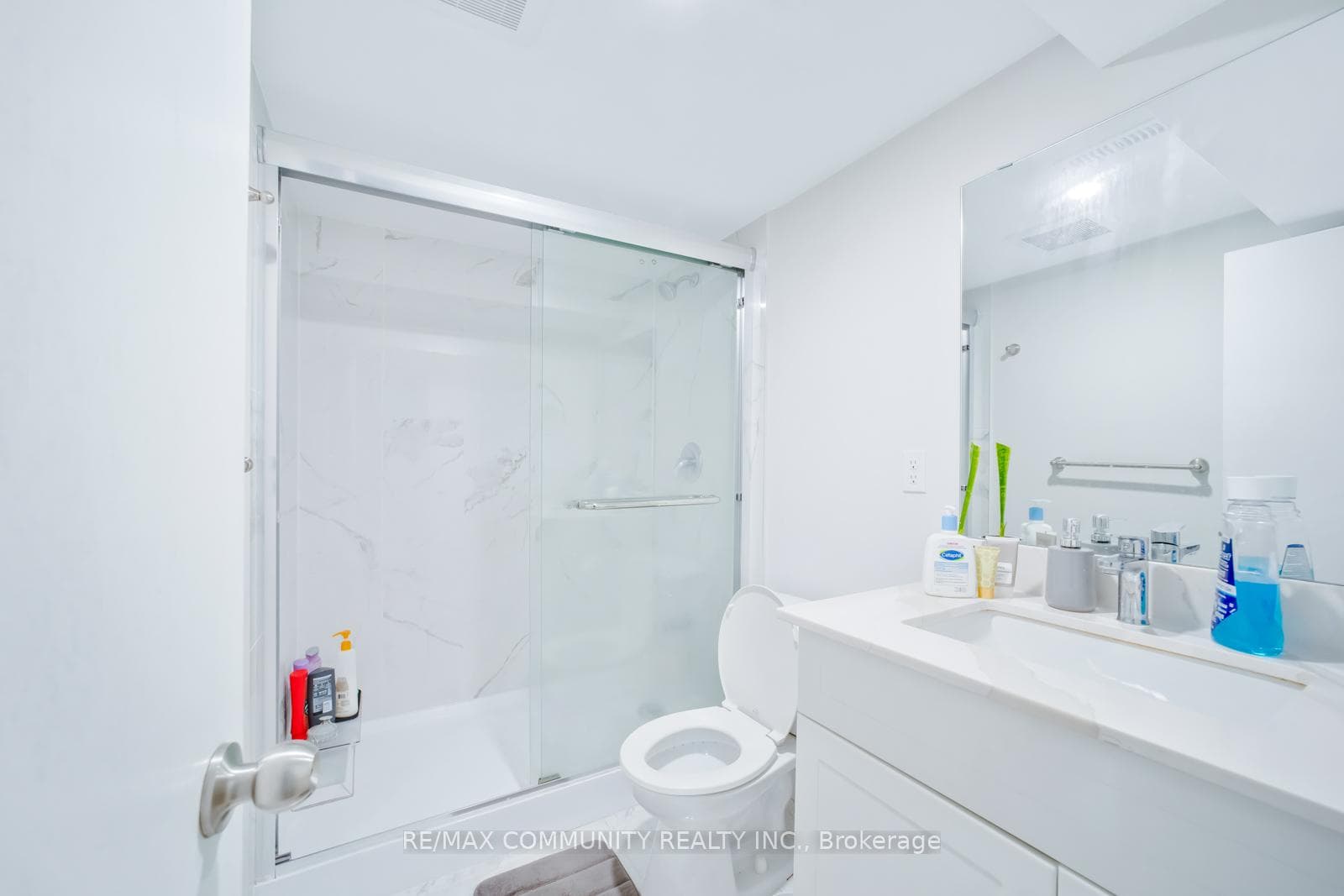 740 Meadowvale Road photo 30