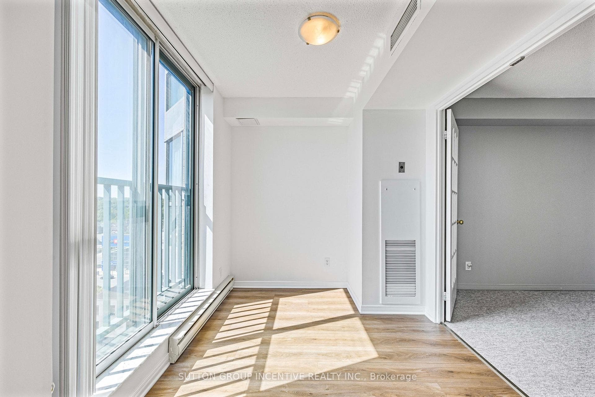 150 Dunlop Street Unit 1504 photo 21