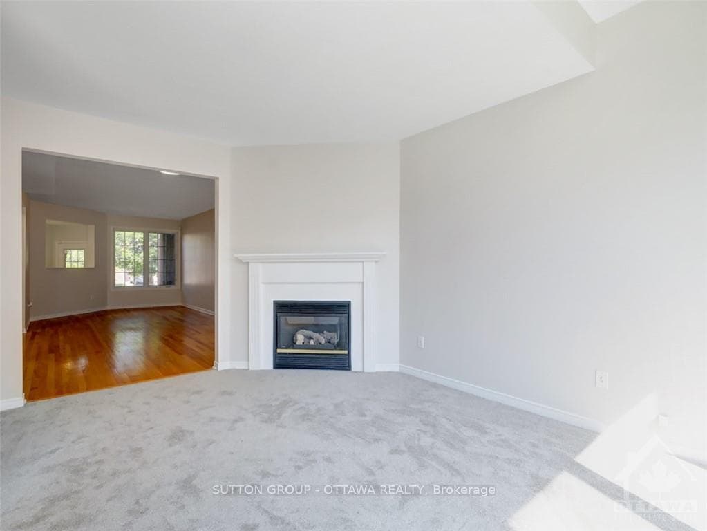 161 COLLISTON Crescent photo 15