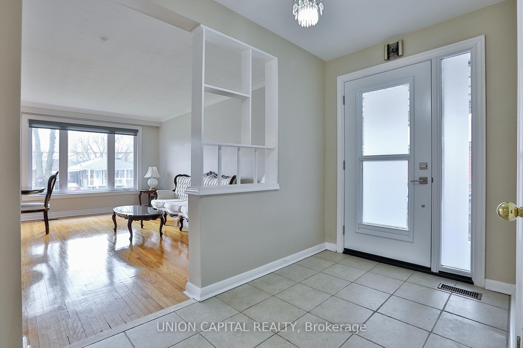 12 Anola Place photo 4