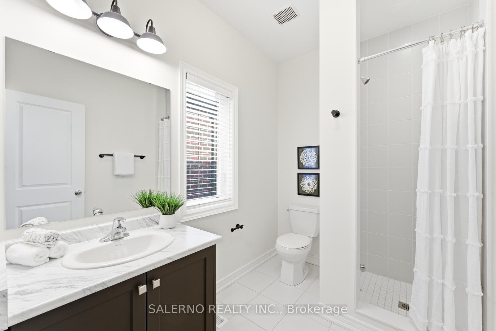 46 Stilton Avenue photo 34