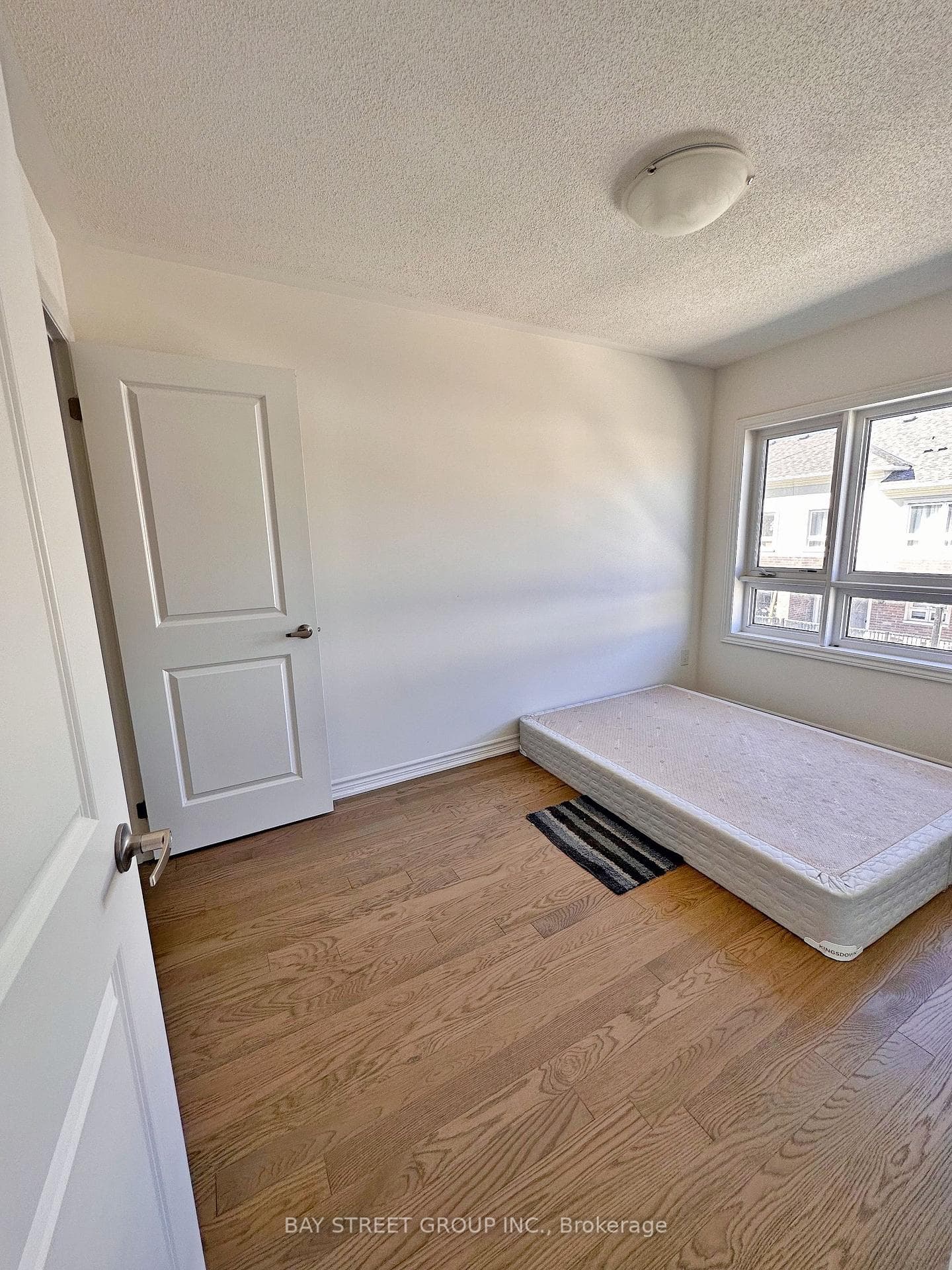 74 Chicago Lane photo 12