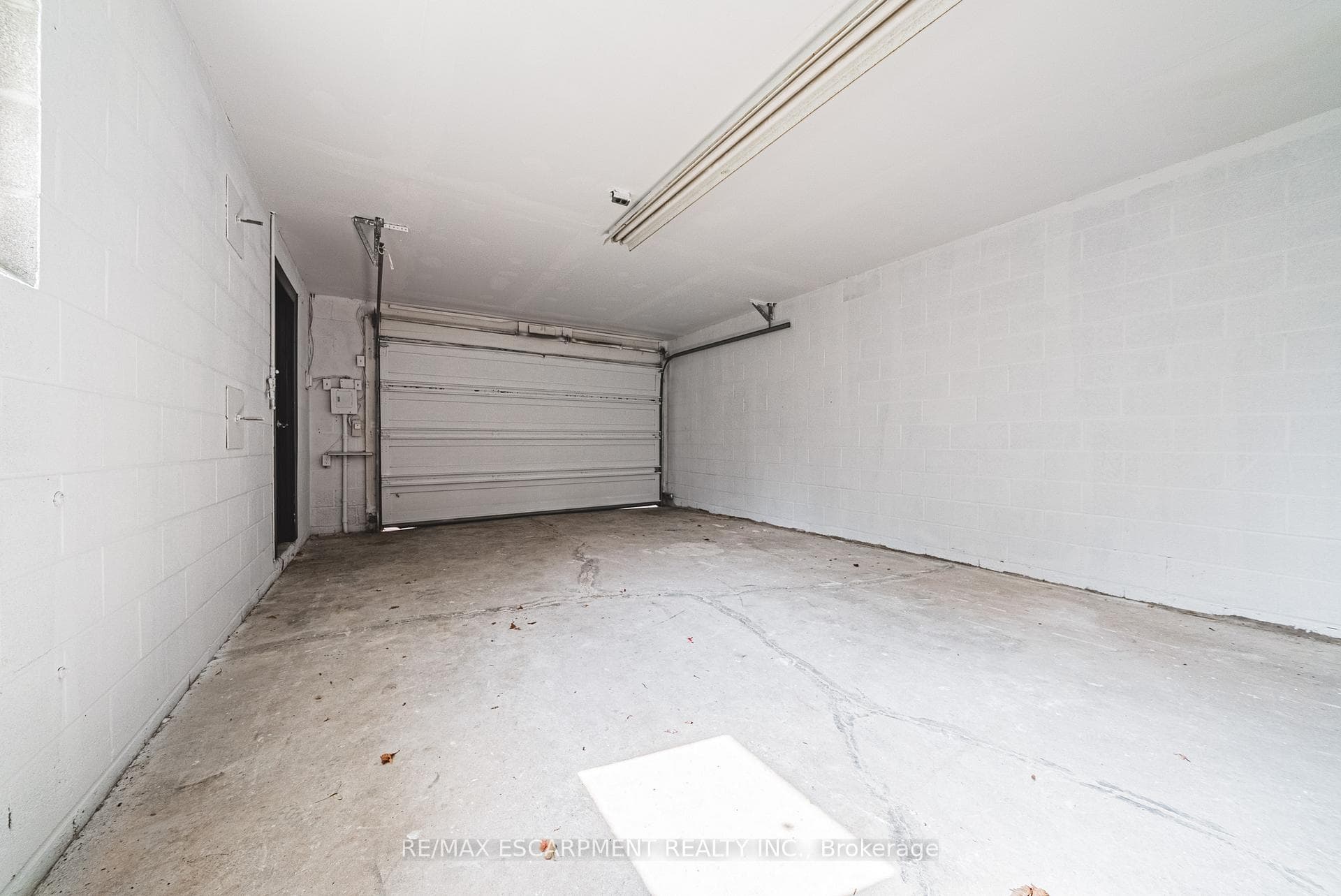 131 Welbourn Drive photo 37