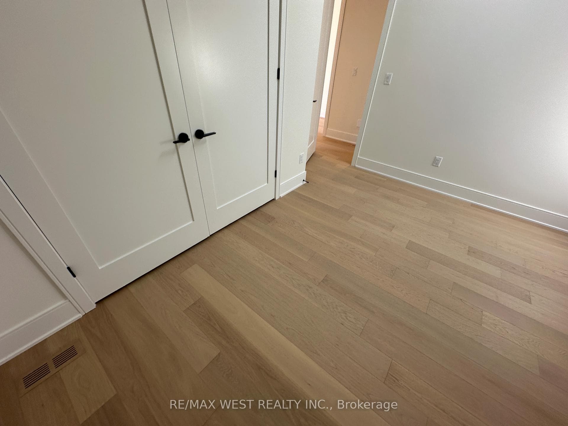 386B Rimilton Avenue photo 23