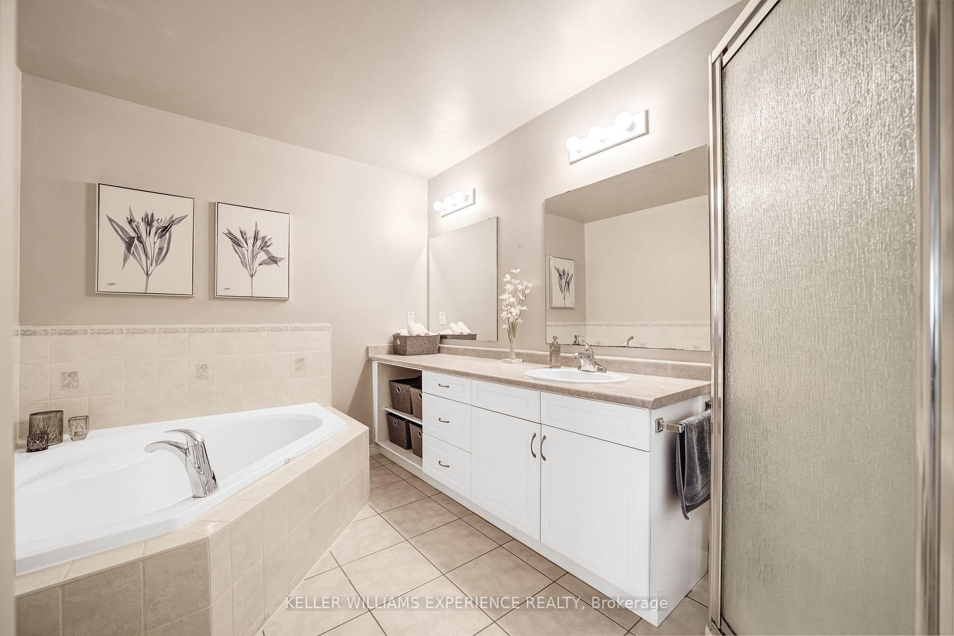 59 Cowan Avenue photo 24