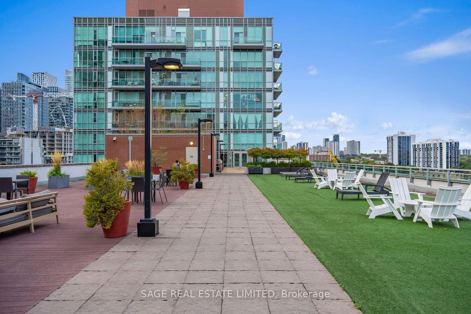 112 George St #1706