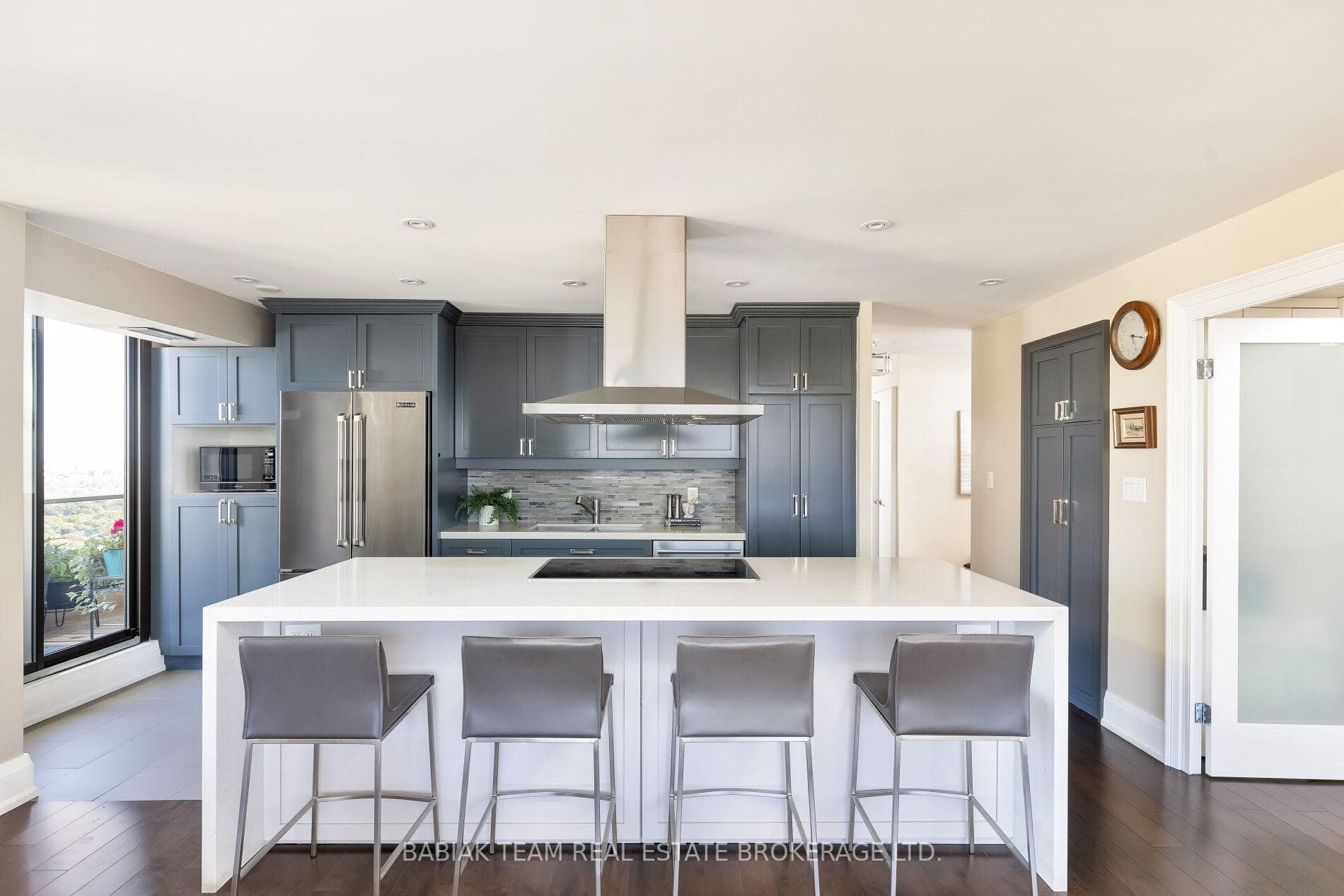 50 Quebec Avenue Unit Ph 7 photo 9