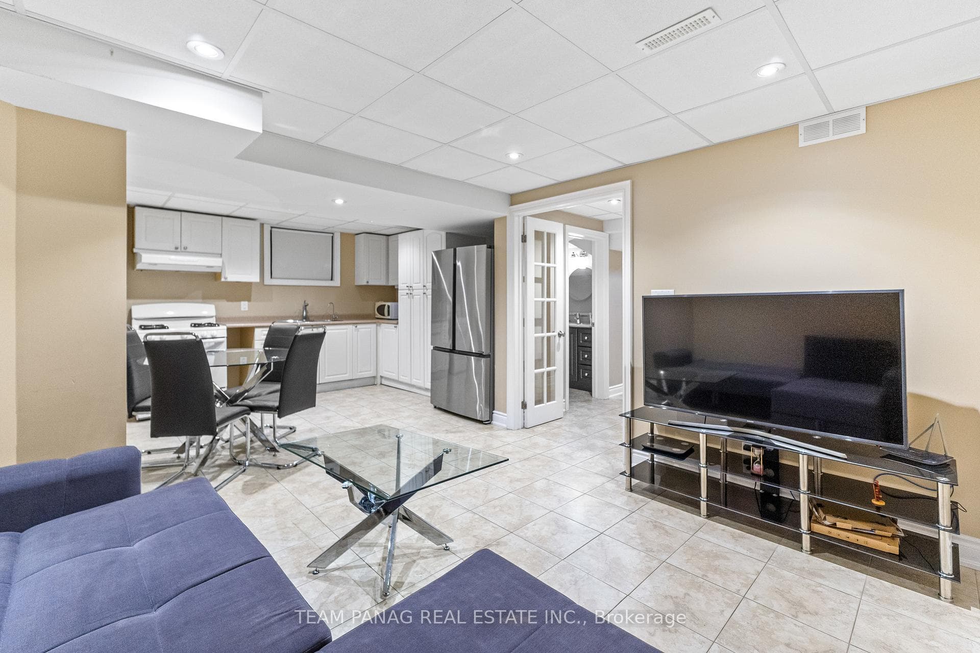 5358 Flatford Road photo 30