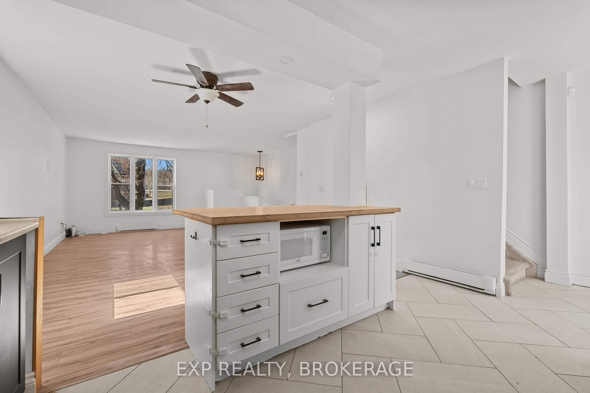 223 GUTHRIE Drive photo 5
