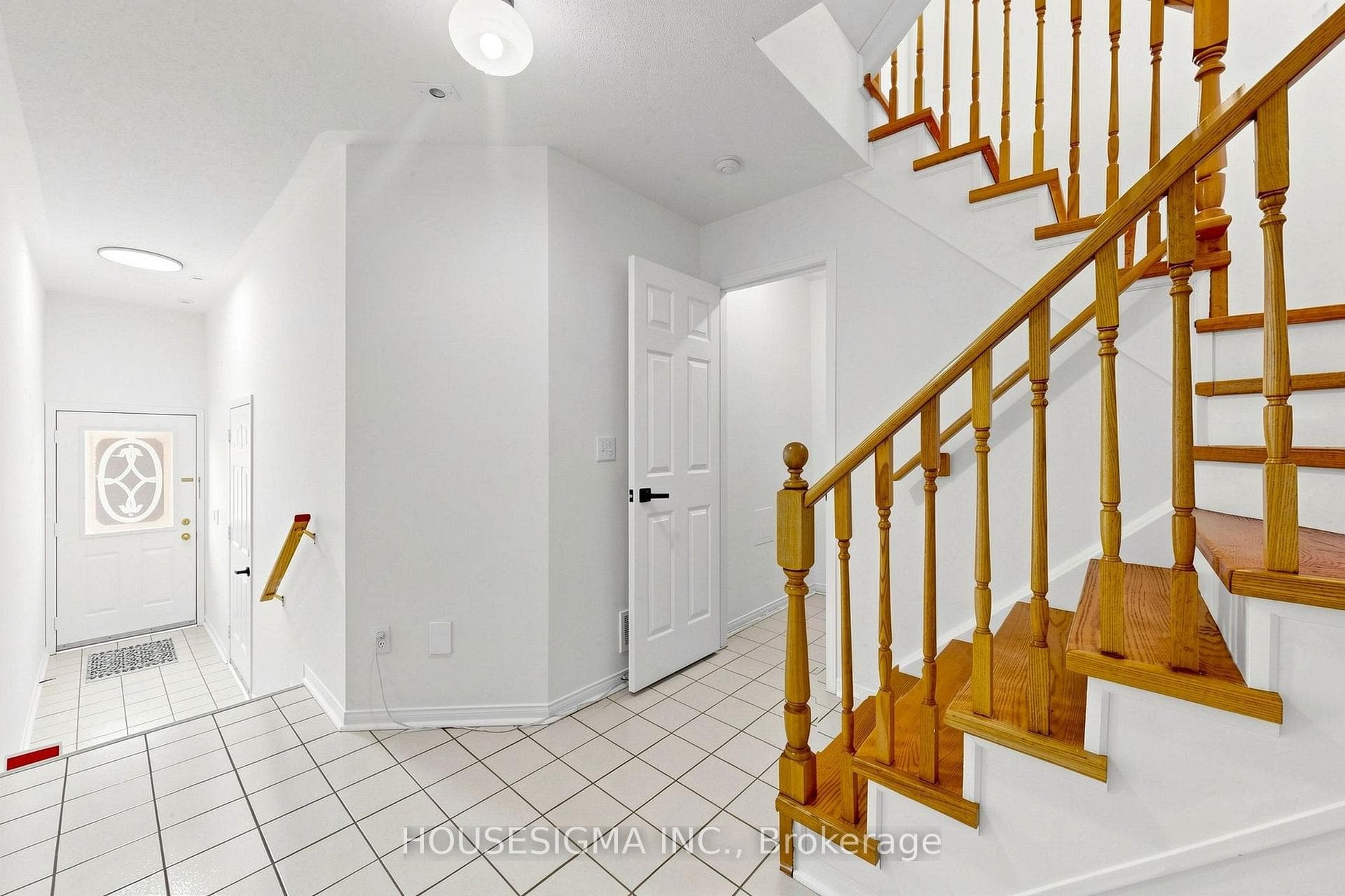83 Mondeo Drive Unit 220 photo 5