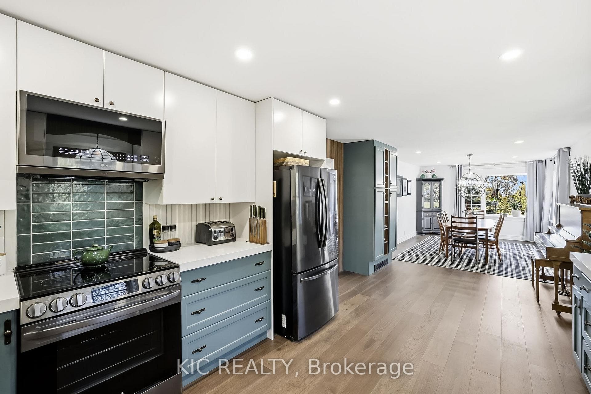 327 Rutherford Road photo 11