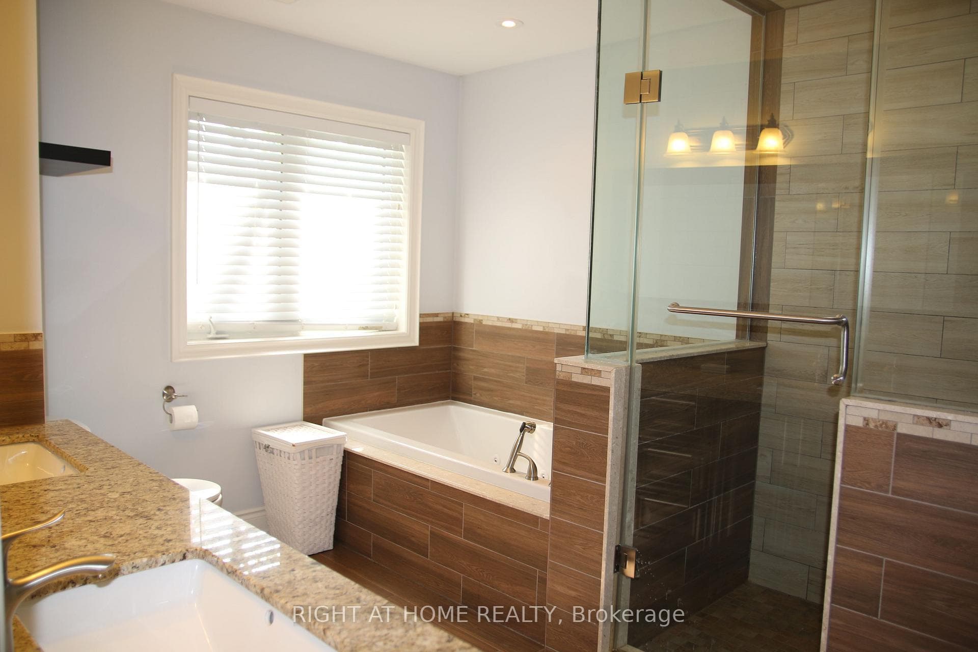 1238 Strathy Avenue photo 11